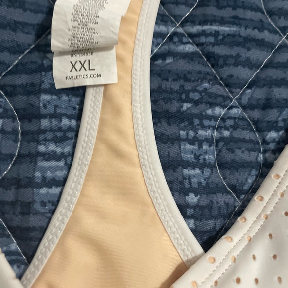 !! Fabetic 1 piece swimsuit - Picture 3 of 4